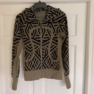 Lululemon Scuba Hoodie Army Green/Black Sz 4